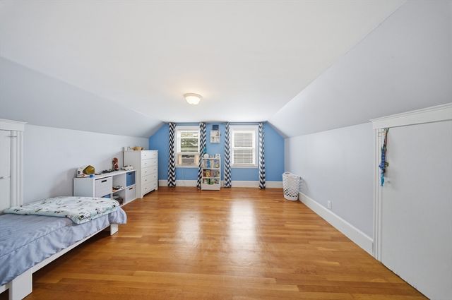 10 Gloucester St, Methuen, MA 01844