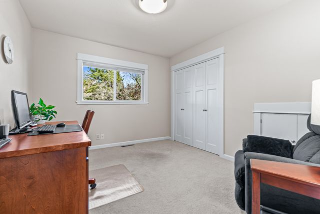 736 Frances Lane, Ashland, OR 97520