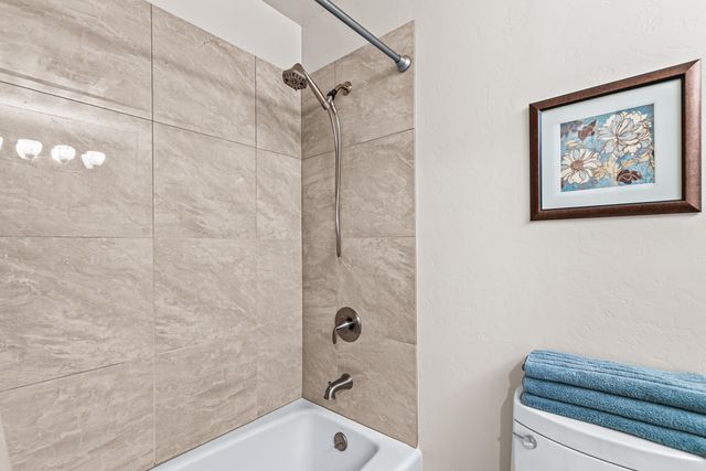 736 Frances Lane, Ashland, OR 97520