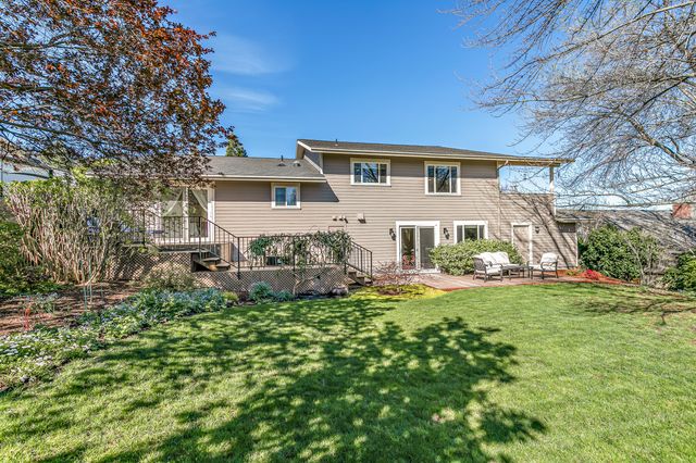 736 Frances Lane, Ashland, OR 97520