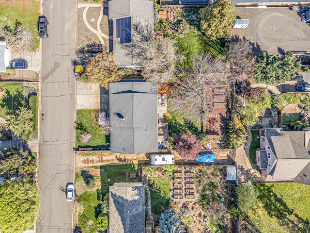 736 Frances Lane, Ashland, OR 97520