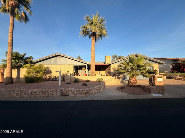 9037 N ARROYA GRANDE Drive, Phoenix, AZ 85028