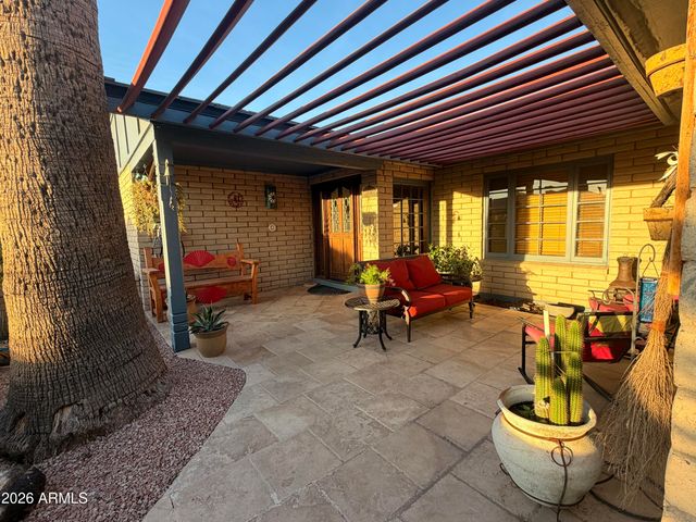 9037 N ARROYA GRANDE Drive, Phoenix, AZ 85028