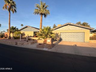 9037 N ARROYA GRANDE Drive, Phoenix, AZ 85028
