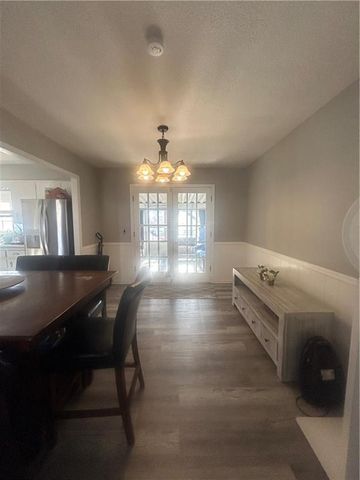 12801 E 49th Terrace, Independence, MO 64055