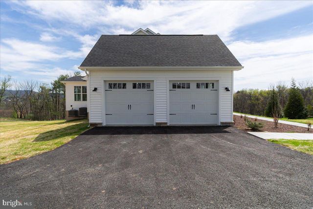 6904 SUNDAYS LN, Frederick, MD 21702