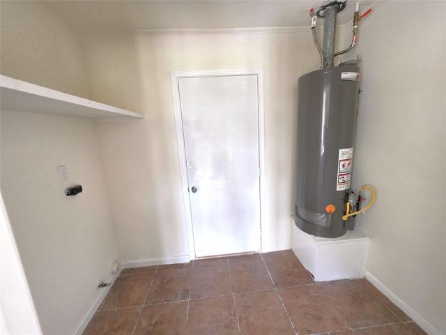 7915 Woodsman Trail, Houston, TX 77040