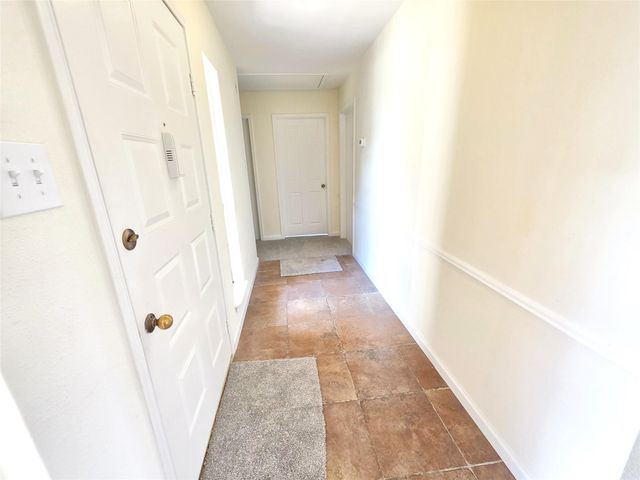 7915 Woodsman Trail, Houston, TX 77040