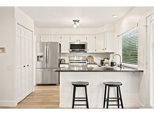 7572 S Rosemary Cir, Englewood, CO 80112