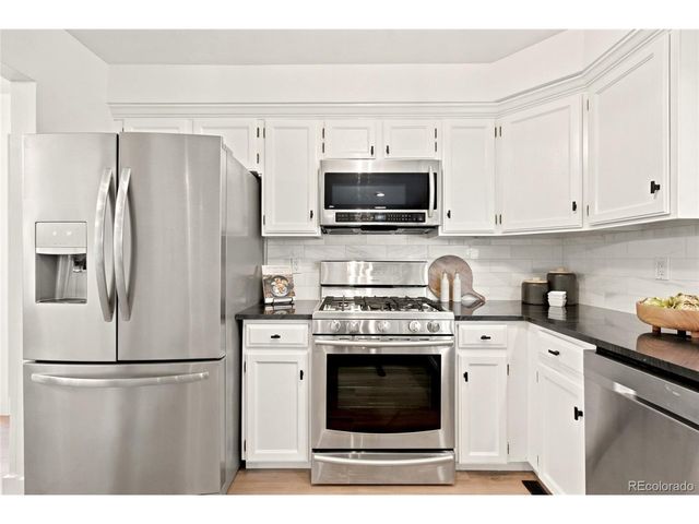 7572 S Rosemary Cir, Englewood, CO 80112