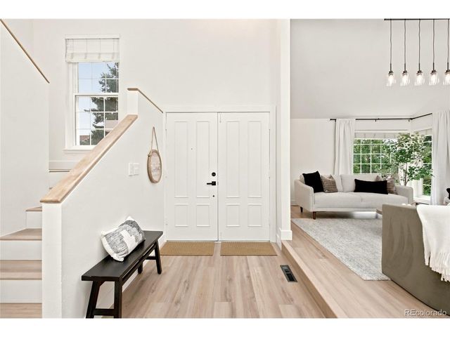 7572 S Rosemary Cir, Englewood, CO 80112
