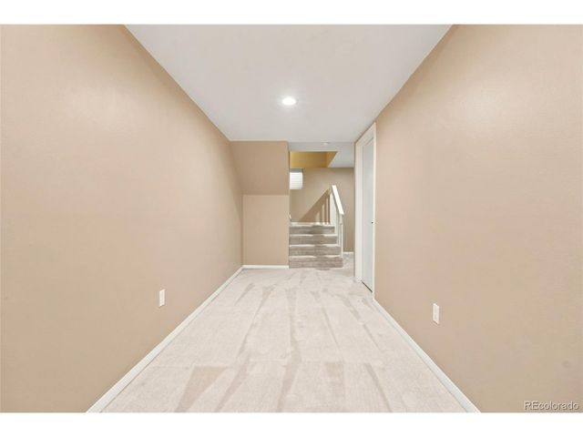 7572 S Rosemary Cir, Englewood, CO 80112
