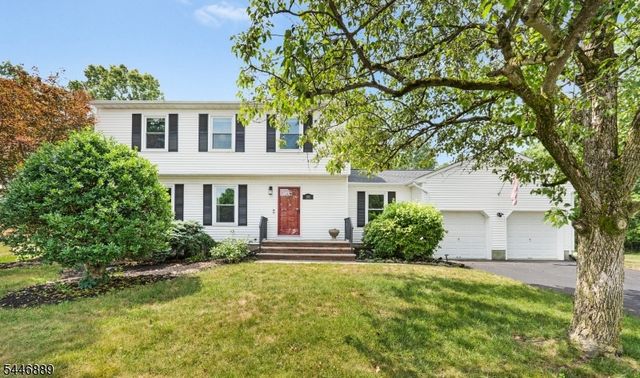 195 Beekman Ln, Hillsborough Twp., NJ 08844