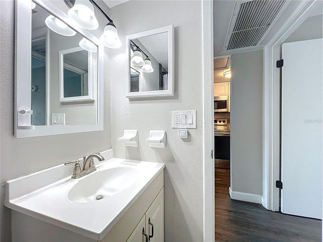 590 ORANGE DRIVE 136, Altamonte Springs, FL 32701