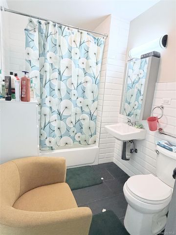 777 Coney Island Avenue 4B, Brooklyn, NY 11218
