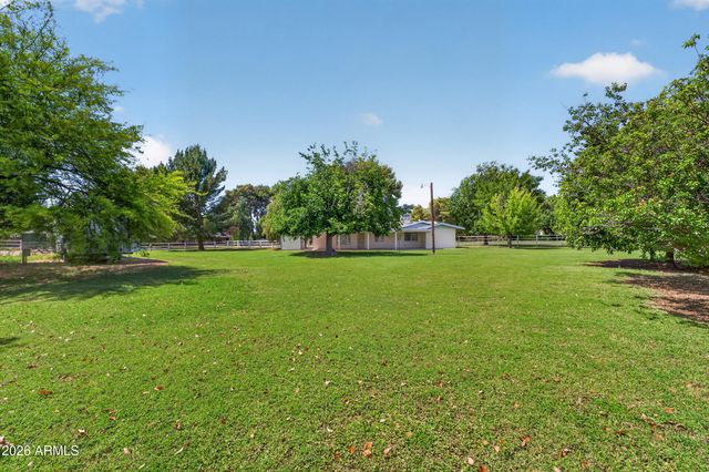 15623 E CHAPALA Street, Gilbert, AZ 85234