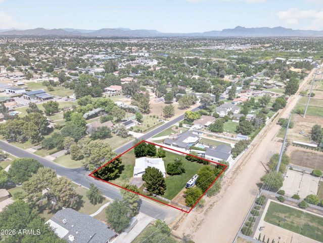 15623 E CHAPALA Street, Gilbert, AZ 85234