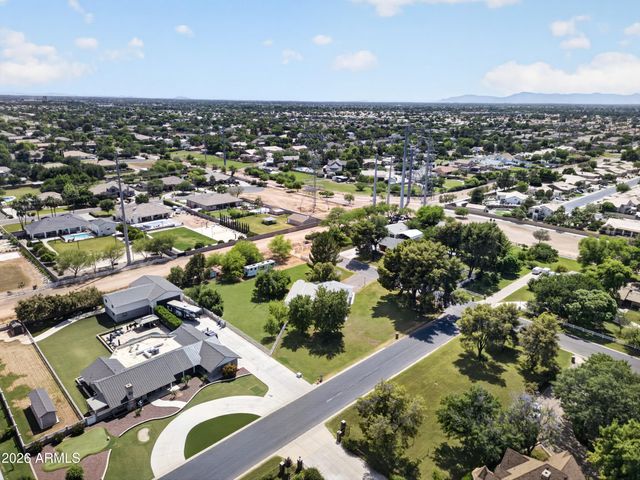 15623 E CHAPALA Street, Gilbert, AZ 85234