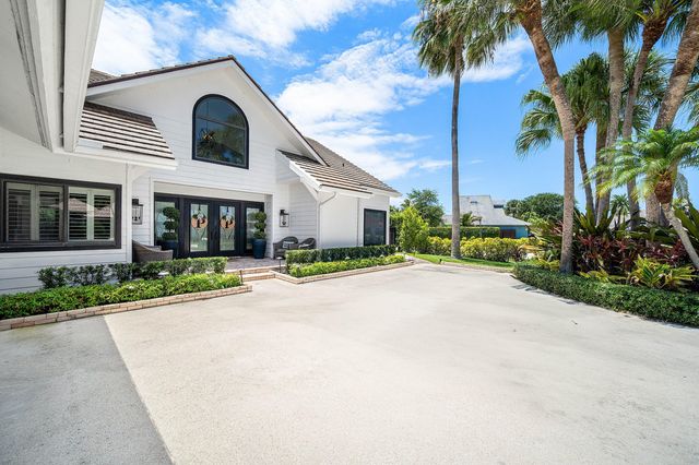 2707 Biarritz Drive, Palm Beach Gardens, FL 33410