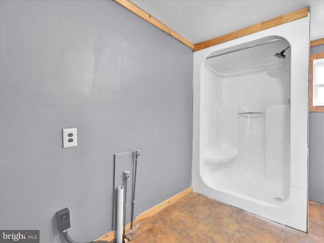 722 E MOUNTAIN RD, Hegins, PA 17938