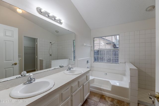 9332 MILL SPRINGS Drive, Jacksonville, FL 32257