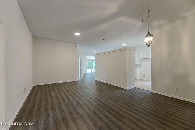 9332 MILL SPRINGS Drive, Jacksonville, FL 32257