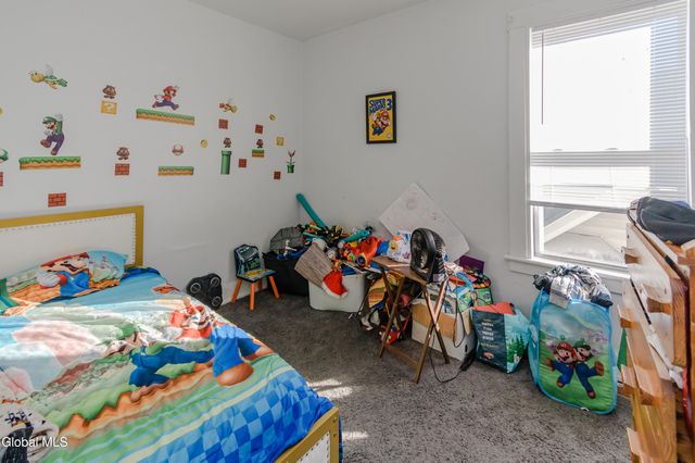 34 Hampton Street, Albany, NY 12209