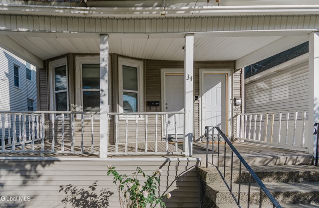34 Hampton Street, Albany, NY 12209