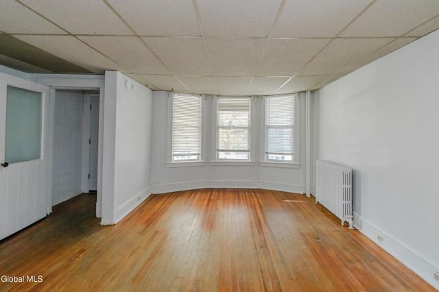 34 Hampton Street, Albany, NY 12209