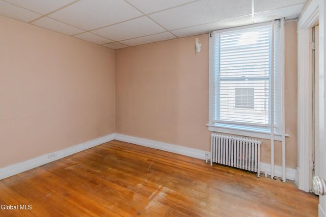 34 Hampton Street, Albany, NY 12209