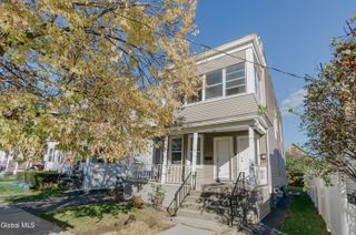 34 Hampton Street, Albany, NY 12209