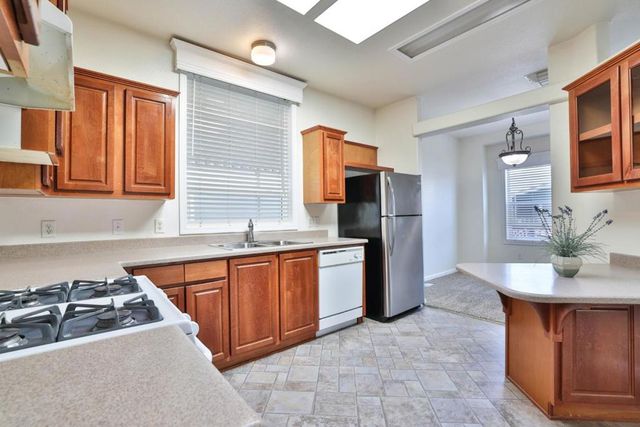 1085 Tasman Drive, Sunnyvale, CA 94089