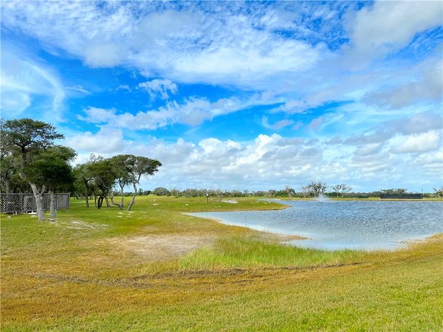 26 Augusta Circle, Aransas Pass, TX 78336