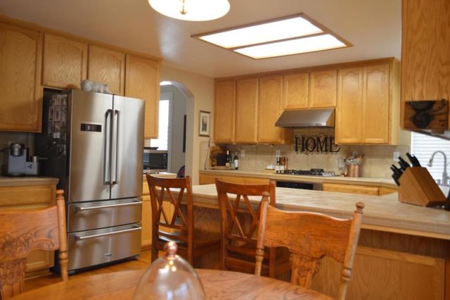 1121 Cypress Street, Hollister, CA 95023