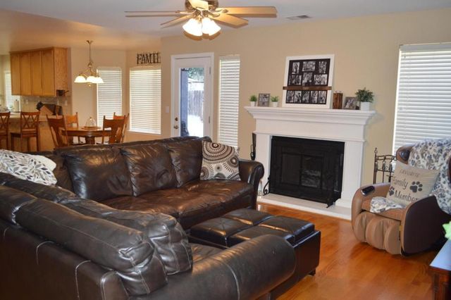 1121 Cypress Street, Hollister, CA 95023