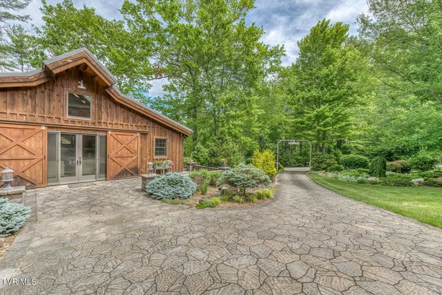 128 Bankers Bend, Mountain City, TN 37683