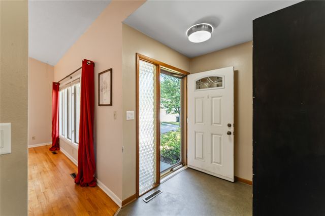 1821 Maxwell Avenue, Ames, IA 50010