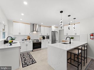 443 VALLEY RUN DR, Cherry Hill, NJ 08002