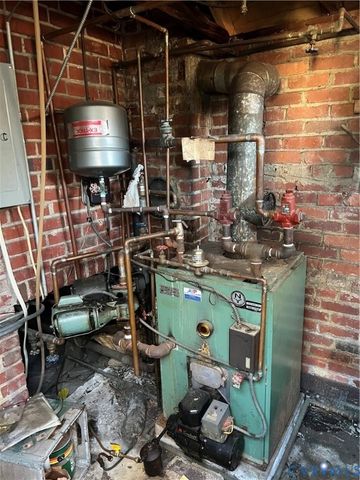 10211 Longdale Ave, Glen Allen, VA 23060