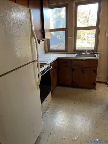 10211 Longdale Ave, Glen Allen, VA 23060