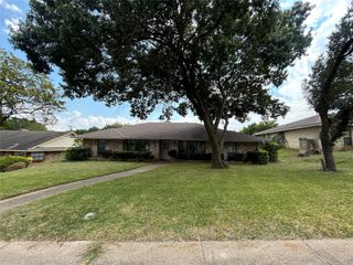 604 The Meadows Parkway, Desoto, TX 75115