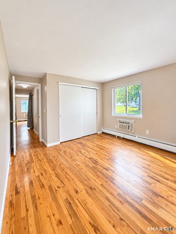 12 Carillon Drive B, Rocky Hill, CT 06067