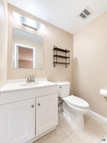 12 Carillon Drive B, Rocky Hill, CT 06067
