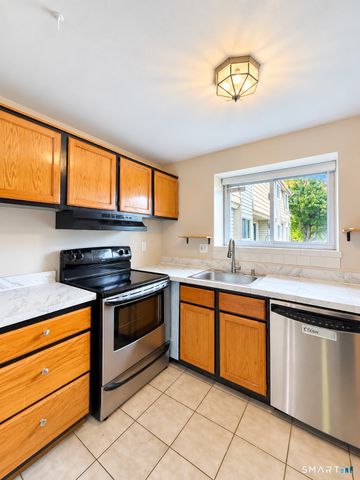 12 Carillon Drive B, Rocky Hill, CT 06067