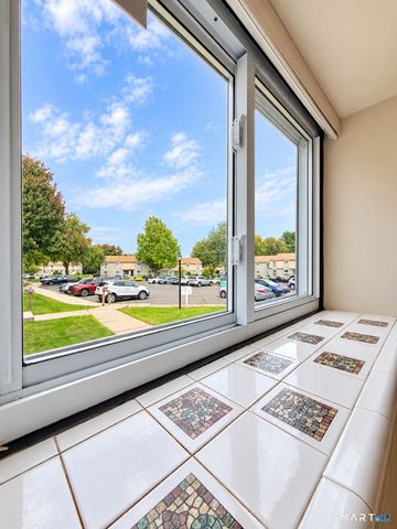 12 Carillon Drive B, Rocky Hill, CT 06067