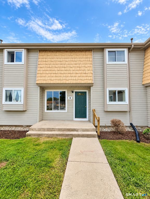 12 Carillon Drive B, Rocky Hill, CT 06067
