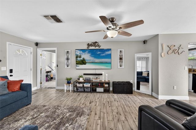 6224 DOE CIRCLE W, Lakeland, FL 33809