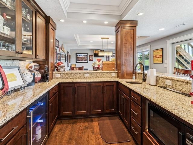 15016 Plum Drive, Urbandale, IA 50323