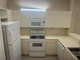 1666 SE 27th Ct 208, Homestead, FL 33035