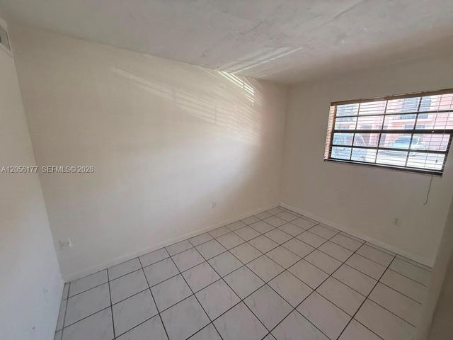 2560 W 53rd Street 502, Hialeah, FL 33016